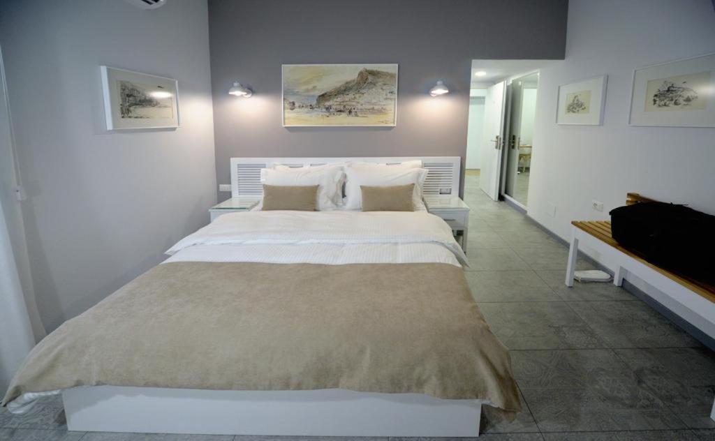 Konak Rooms L Skanderbeg Square Tirana Bagian luar foto